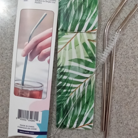 SWZLE Reusable Drinking Straws & Carrying Case - Picture 5 of 5